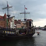 H&t Old Town Szeroka 77 Gdańsk